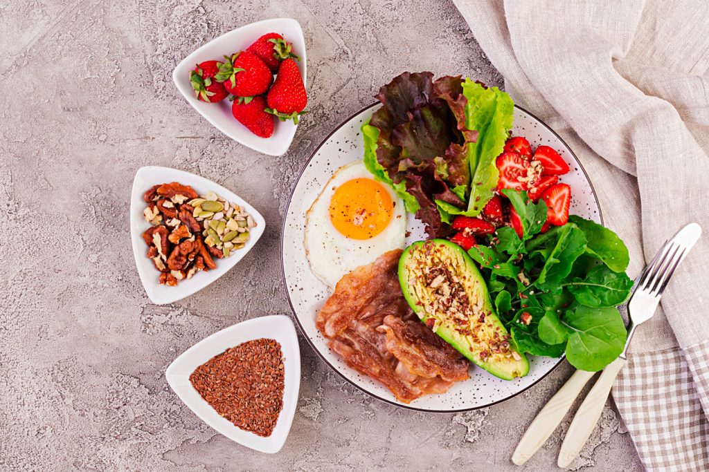 ≡ Régime Keto (Cétogène) : Aliments, Bienfaits, Recettes & Conseils