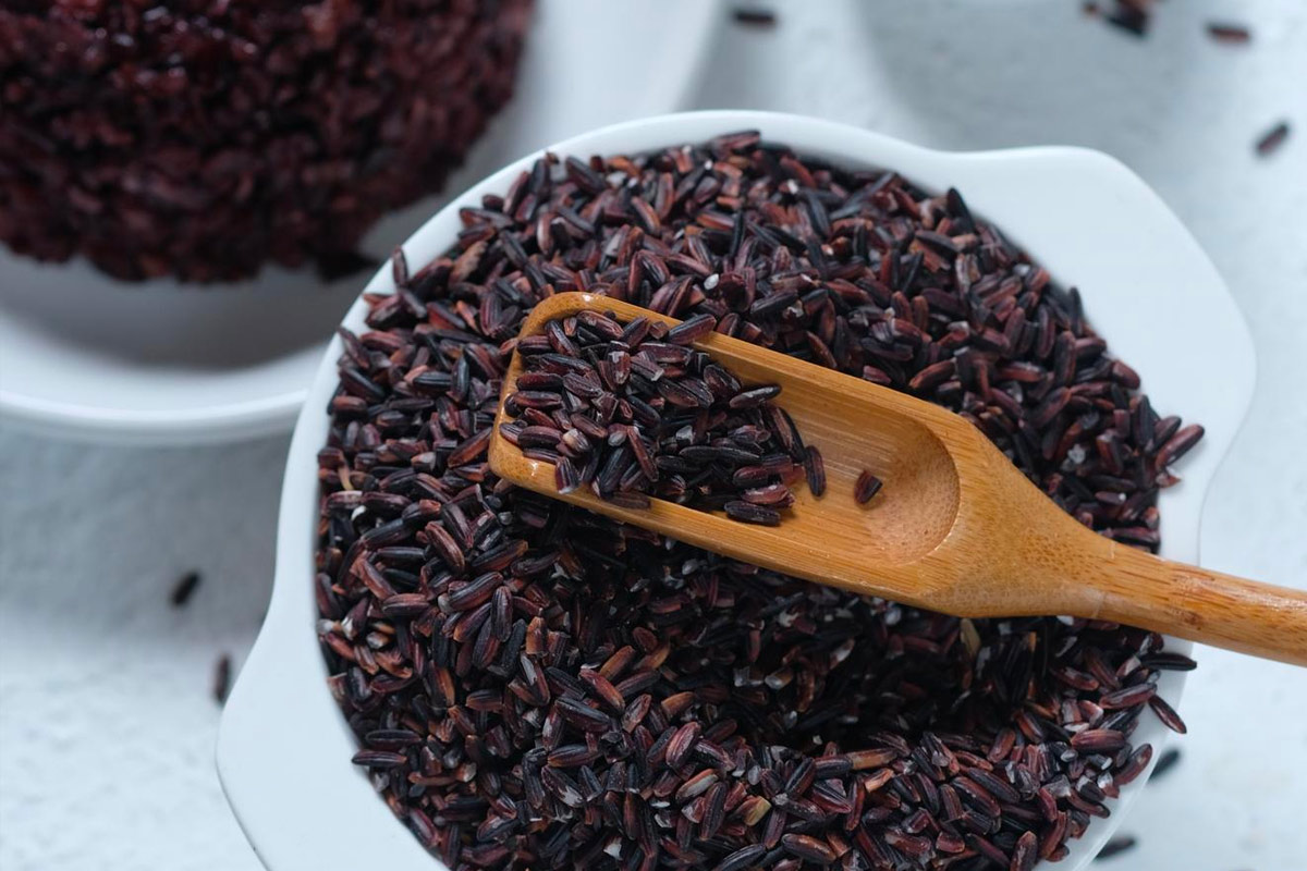 ≡ Le Riz Noir Bienfaits, Calories, Quantités & Recettes