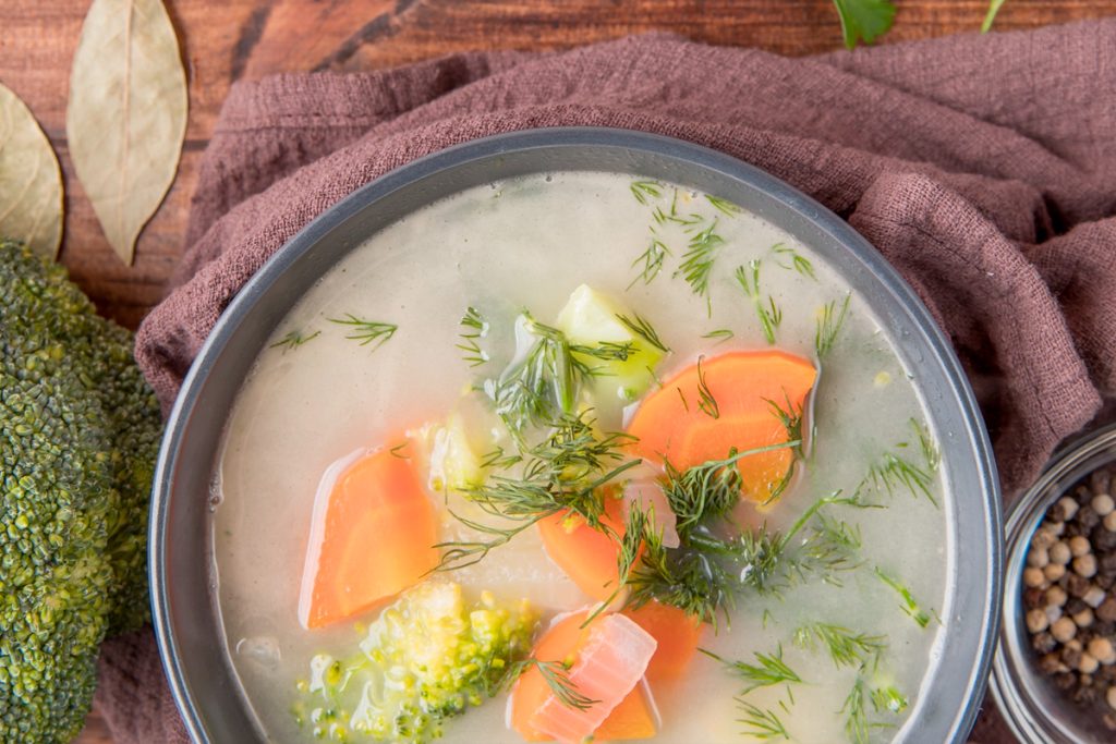 Quels sont les bienfaits du bouillon de poule ?