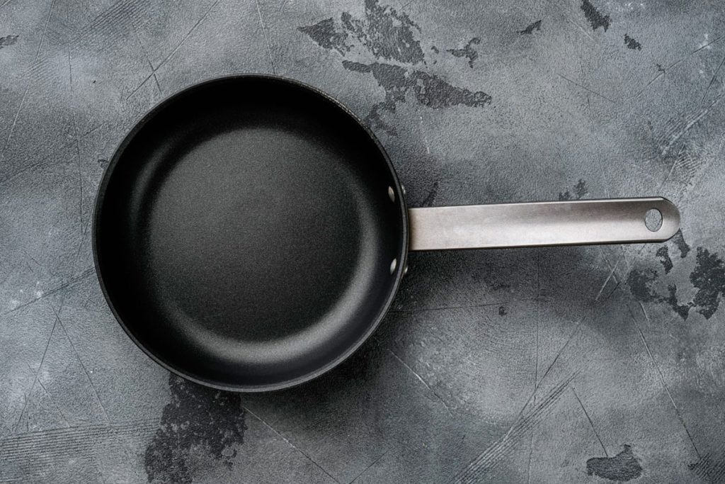 Poêle en inox 18/10 un choix durable et performant pour votre cuisine